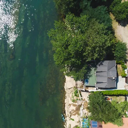 Vikendica Bella Dona Holiday home Loznica